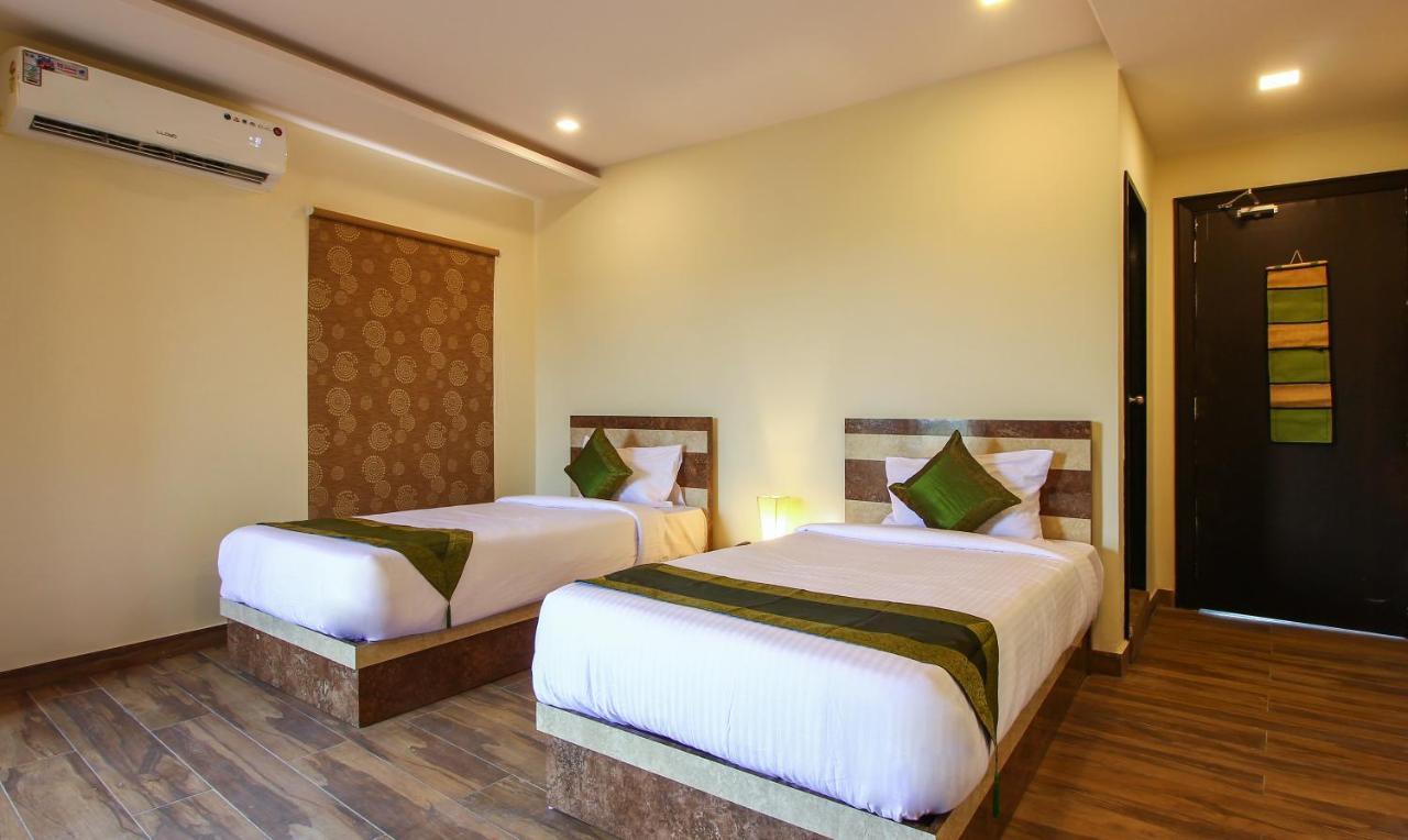 Treebo Address Inn, Banjara Hills Hajdarabad Zewnętrze zdjęcie