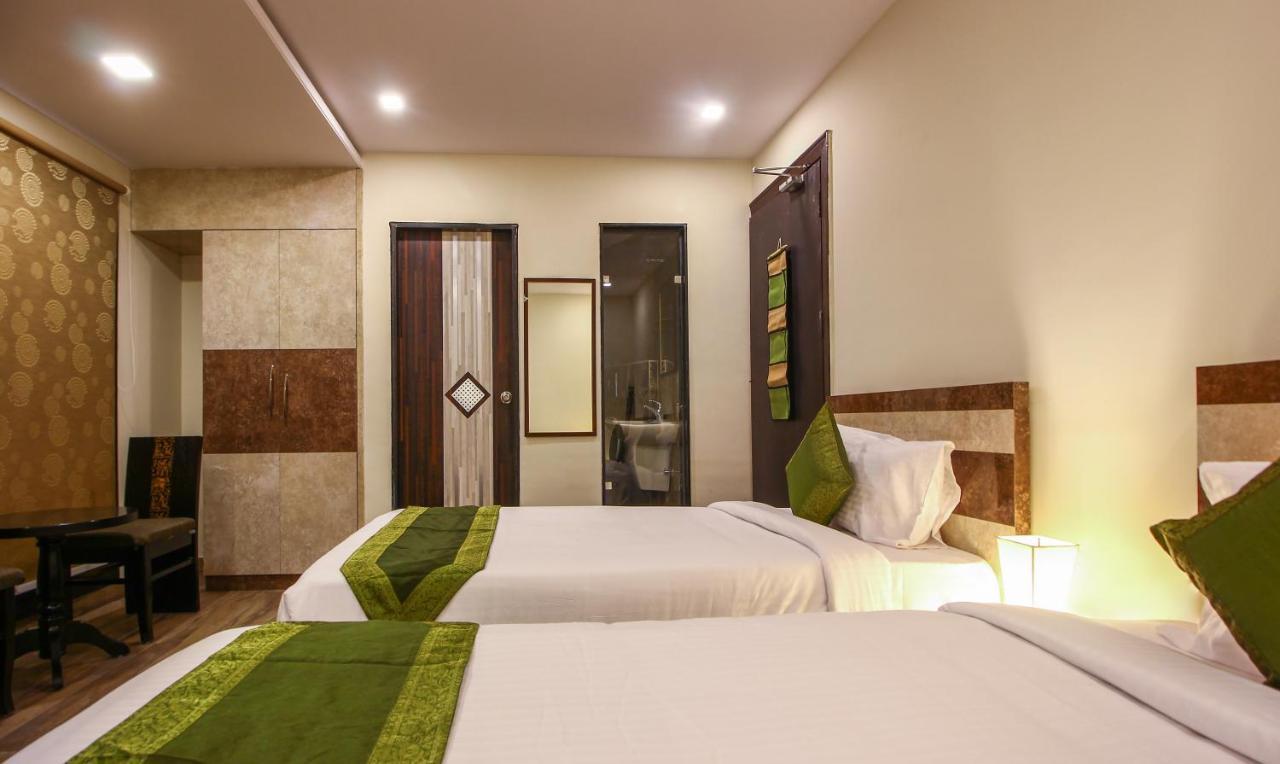 Treebo Address Inn, Banjara Hills Hajdarabad Zewnętrze zdjęcie