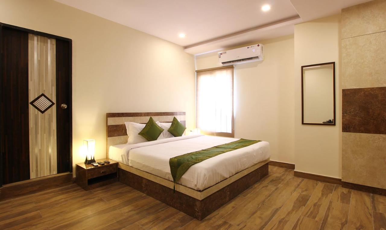 Treebo Address Inn, Banjara Hills Hajdarabad Zewnętrze zdjęcie