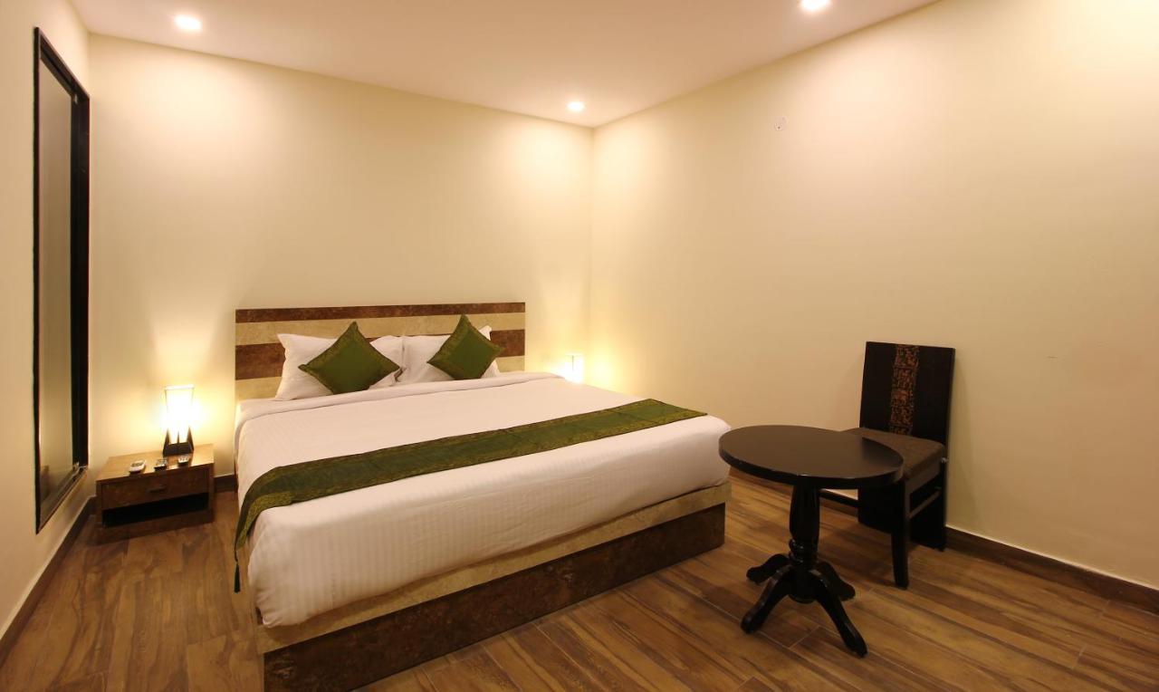 Treebo Address Inn, Banjara Hills Hajdarabad Zewnętrze zdjęcie