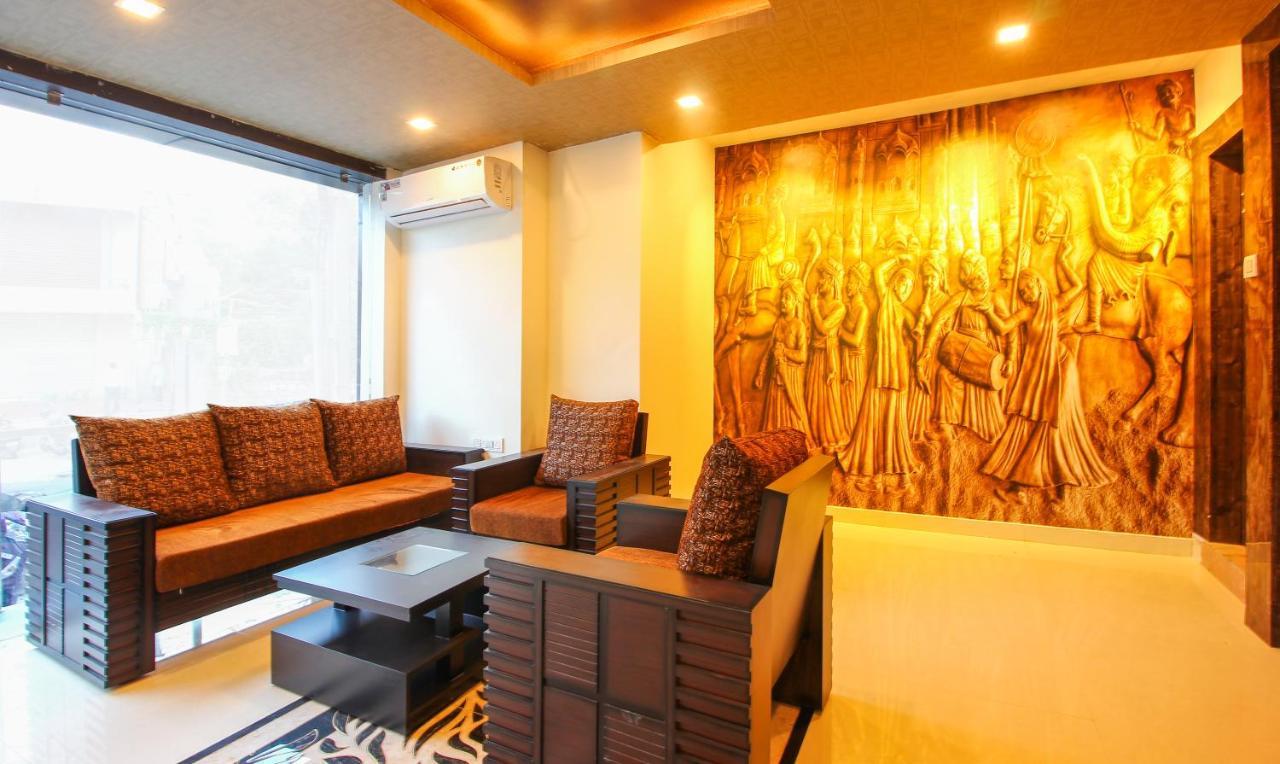 Treebo Address Inn, Banjara Hills Hajdarabad Zewnętrze zdjęcie
